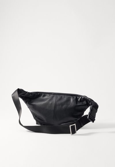 STUDIO ID BERLIN BAG MULTI-POCKET LEATHER BUM BAG UNISEX - Sac banane - black