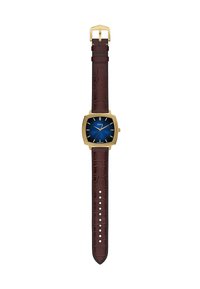 Montre carrée en doré avec un cadran dégradé bleu, un bracelet en cuir marron, des accents texturés et une boucle ajustable.