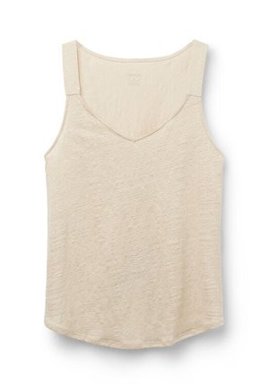 Camiseta sin mangas beige con tirantes anchos y un escote en V ligeramente pronunciado, confeccionada con tela ligera y texturizada.