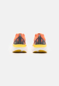 Saucony TRIUMPH 22 - Scarpe da corsa su strada - spice/canary