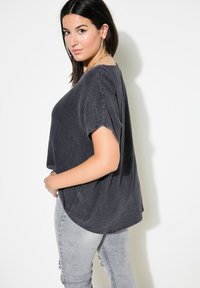 Studio Untold CAP SLEEVE - Bluse - black