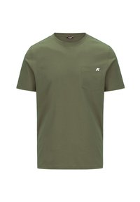 T-shirt di cotone verde oliva con maniche corte, colletto a giro e taschino sul lato sinistro con un piccolo logo.