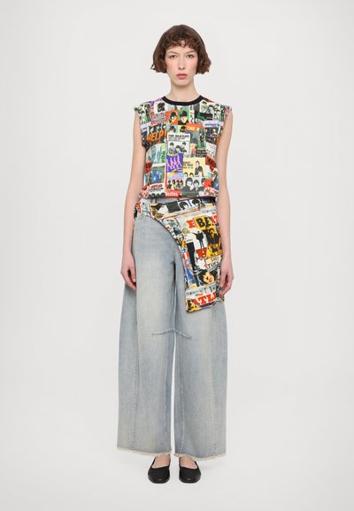 Alice + Olivia MICAH MUSCLE TANK - Top - twist and shout