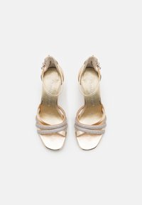 Marco Tozzi Sandalias de tacón - gold
