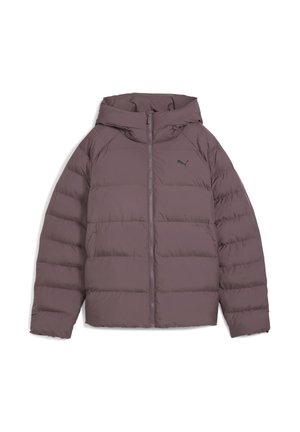 Paarse gewatteerde jas met capuchon, ritssluiting aan de voorkant en Puma-logo op de linkerborst, weergegeven tegen een witte achtergrond.