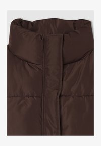 Selezionato, marrone scuro