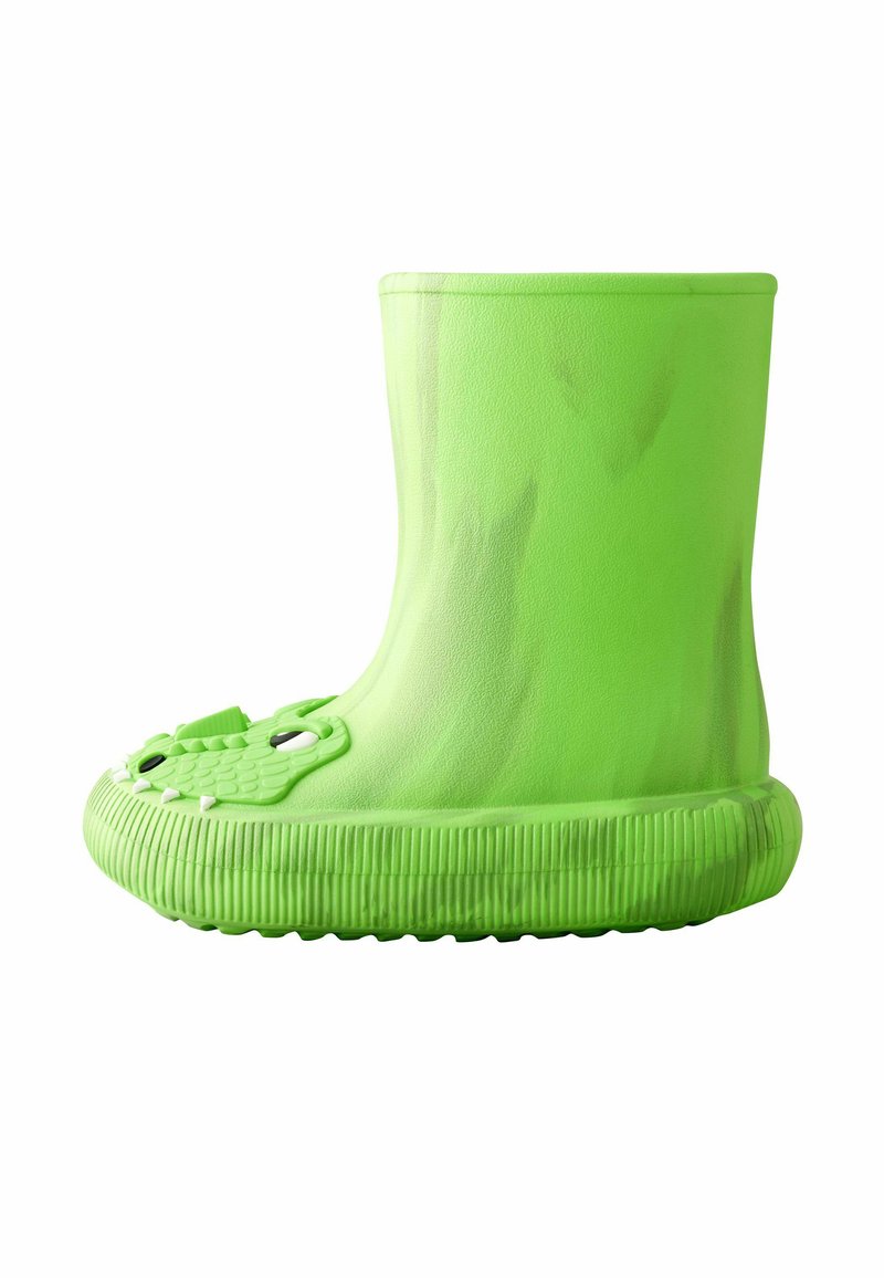 Botte en caoutchouc verte avec une finition texturée, bout arrondi, motif reptile à l'avant et semelle côtelée pour une meilleure adhérence.