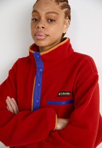 Columbia HELVETIA™ II CROPPED HALF SNAP - Fleecepullover - sail red