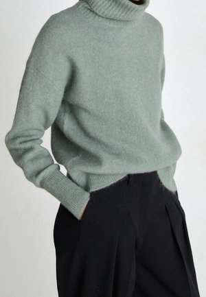Sweter