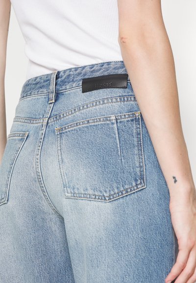 Won Hundred Blugi drepți - delight blue