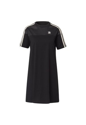 Czarna sukienka Adidas z krótkim rękawem, z białymi paskami na ramionach i górnej części przodu, z logo Adidas po lewej stronie klatki piersiowej.