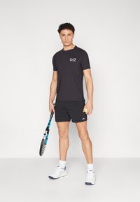 J.LINDEBERG Sports PRESTON SHORTS - Sporta šorti - black