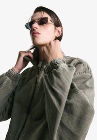 Bershka EFFECT  - Traper jakna - black