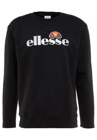 Sweatshirt noir en coton avec un col rond, arborant un large logo "ellesse" blanc et un design semi-circulaire coloré au-dessus du texte.