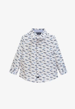 Chemise blanche à manches longues avec boutons, motifs de poissons bleus et noirs, col et poche poitrine avant.