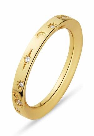 Anello d'oro con motivi di lune crescenti e soli incisi, ogni sole presenta un piccolo gemma trasparente al centro.