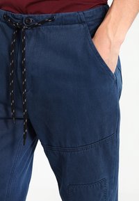 YOURTURN Relaxed fit jeans - dark blue