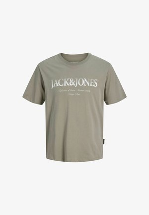 T-shirt en coton vert kaki à manches courtes, col rond et logo blanc audacieux "JACK&JONES" sur le devant. Texture douce, coupe décontractée.