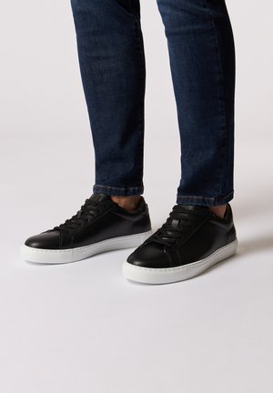 LIGHTWEIGHT - Sneakers laag - black