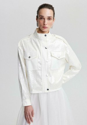 Touché Privé SEQUNIED CROP - Denim jacket - ecru