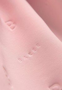 Baker by Ted Baker Koktejlové šaty / šaty na párty - pink