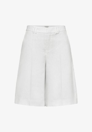 Weiße Leinen-Shorts mit hohem Bund, Gürtelschlaufen und vorderen Falten, entworfen für eine lockere und bequeme Passform.