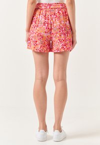 Jimmy Key HIGH WAIST FLORAL  - Short - light pink