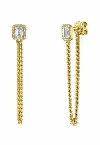 Pendientes colgantes de cadena de oro con tachuelas de gemas rectangulares transparentes rodeadas de diamantes más pequeños, con un diseño de cadena retorcida.