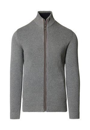 Szary sweter na zamek wykonany z teksturowanej dzianiny. Posiada stojący kołnierz, ściągacze przy mankietach oraz brązowy zamek błyskawiczny biegnący z przodu.