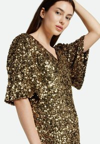 Moves MANALINA  - Vestido informal -  gold