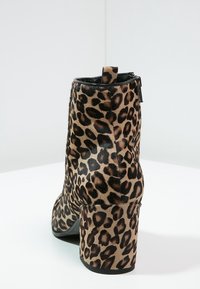 Kennel + Schmenger Bottines - camel