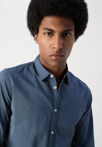 Scotch & Soda SEASONAL ESSENTIALS STRIPED SHIRT - Formāls krekls - night