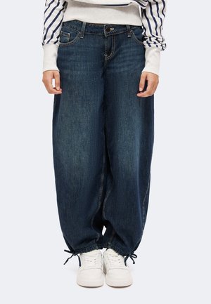 Hollister Co., REDONDO TIE WAIST BALLOON  - Свободни дънки - dark blue denim