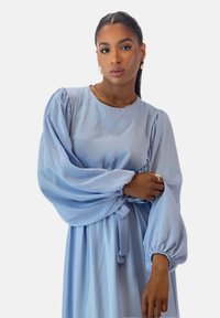 Elara - Długa sukienka