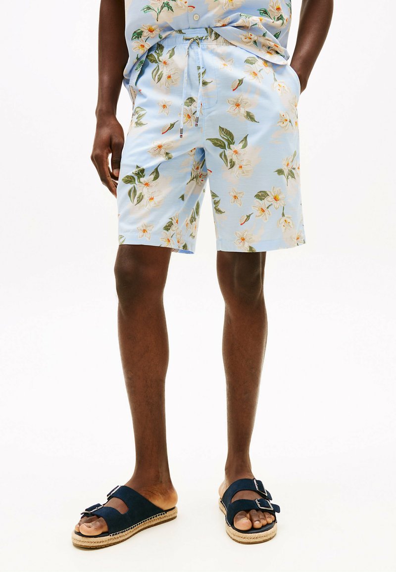 Tommy Hilfiger - MERCER FLORAL PRINT   - Shorts - sweet blue allover, Ingrandire