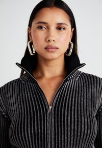 Weekday MOCK NECK ZIP CARDIGAN - Ζακέτα - washed black