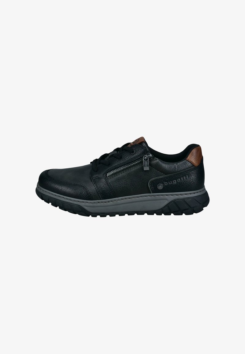 Schwarze Leder-Sneaker mit strukturierter Oberfläche, ausgestattet mit einem braunen Akzent an der Ferse, Schnürdesign und seitlichem Reißverschluss. Gummisohle.