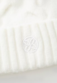 Anna Field Căciulă - off-white