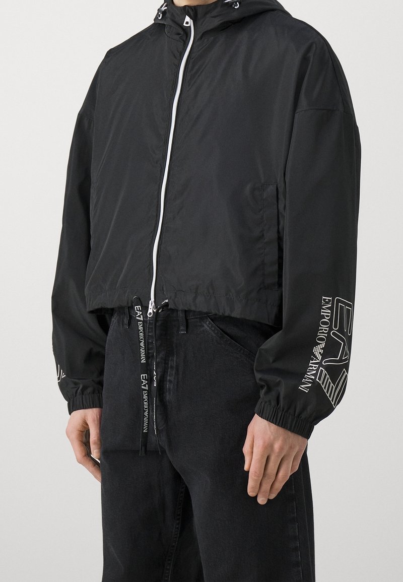 EA7 Emporio Armani Vindjacka - black