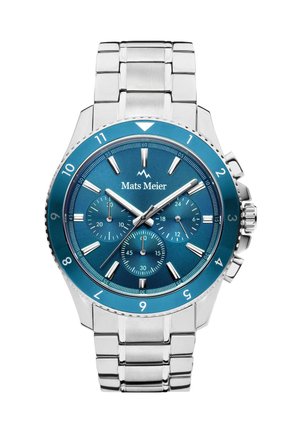 Silberne Metallarmbanduhr mit blauem Zifferblatt, weißen Stundenmarkierungen, drei Unterzifferblättern und "Mats Meier"-Logo unter der 12-Uhr-Position.