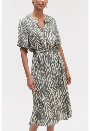 Caroll ZUMI - Robe chemise - vert kaki