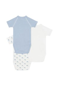 Sett med tre babybodysuits: en blåstripete, en ensfarget hvit og en hvit med små blå hvaltrykk; myk bomull, korte ermer.