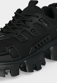 Steve Madden PRIZE czarny