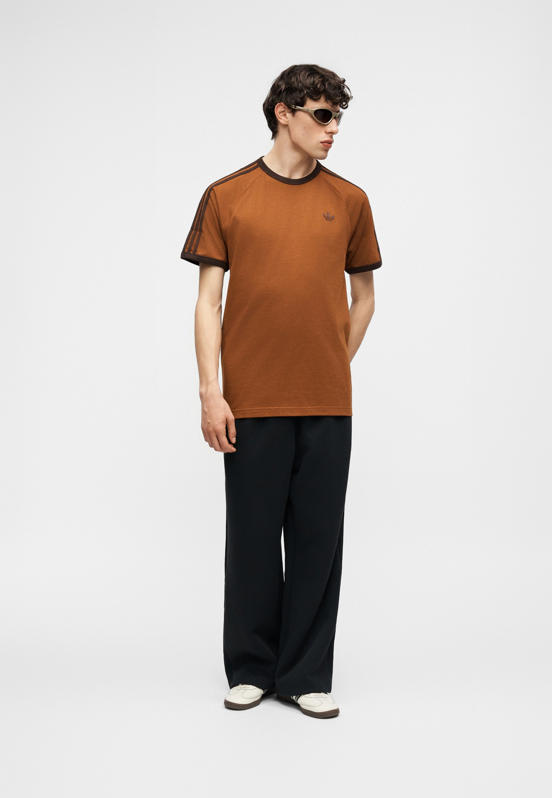adidas Originals T-shirt basic - dusky bronze/aurora coffee