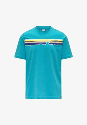 T-shirt turchese in cotone morbido, con un design orizzontale caratterizzato da strisce gialle e navy e un motivo a onda. Logo sull'area sinistra del petto.