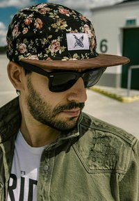 Blackskies - FLORALE 5 PANEL  - Kapa - black beauty ii Minijatura 1