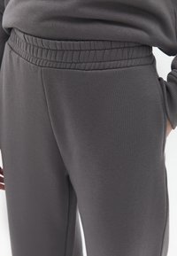 OXXO HIGH RISE STRAIGHT FIT  - Træningsbukser - pewter