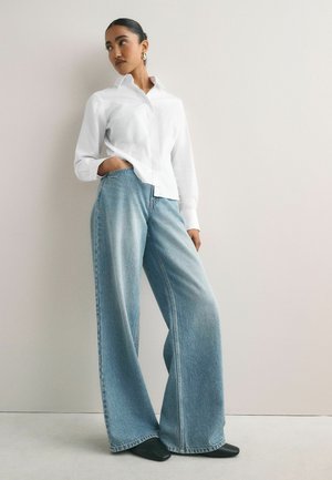 Next, REGULAR FIT - FULLER BUST FITTED STRETCH ESSENTIAL LONG SLEEVE SHIRT - Hemdbluse - white
