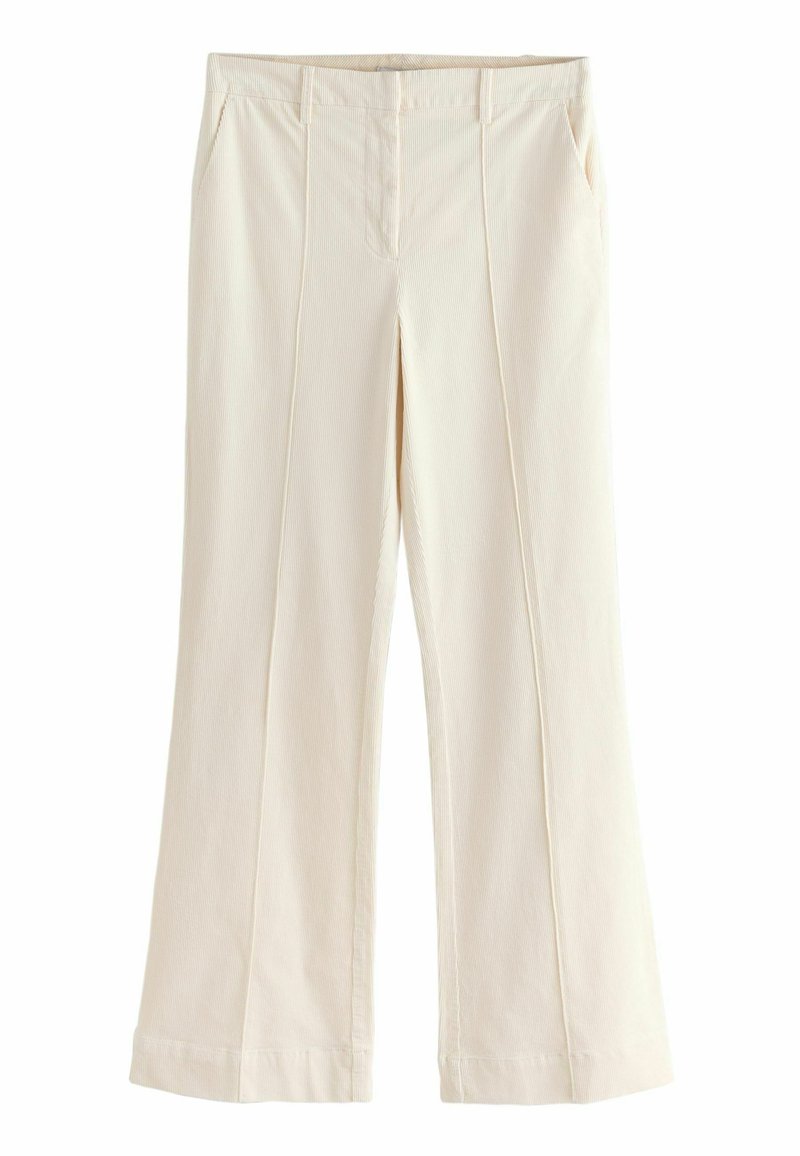 Pantalons crèmes à taille haute, à plat devant, avec deux poches latérales et une coupe large et évasée. Fabriqués en tissu en coton texturé.