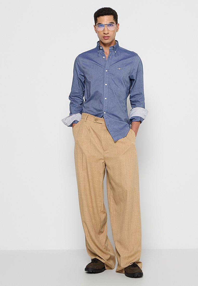 SLIM FIT OXFORD